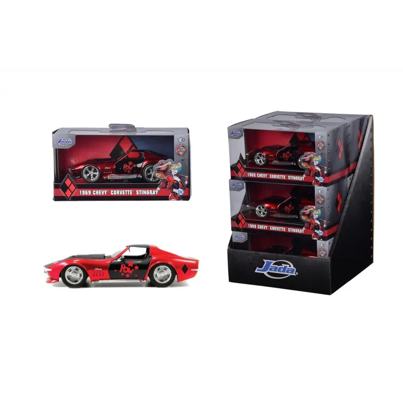 MAȘINĂ METALICĂ HARLEY QUINN 1969 CORVETTE STINGRAY SCARA 1 LA 32