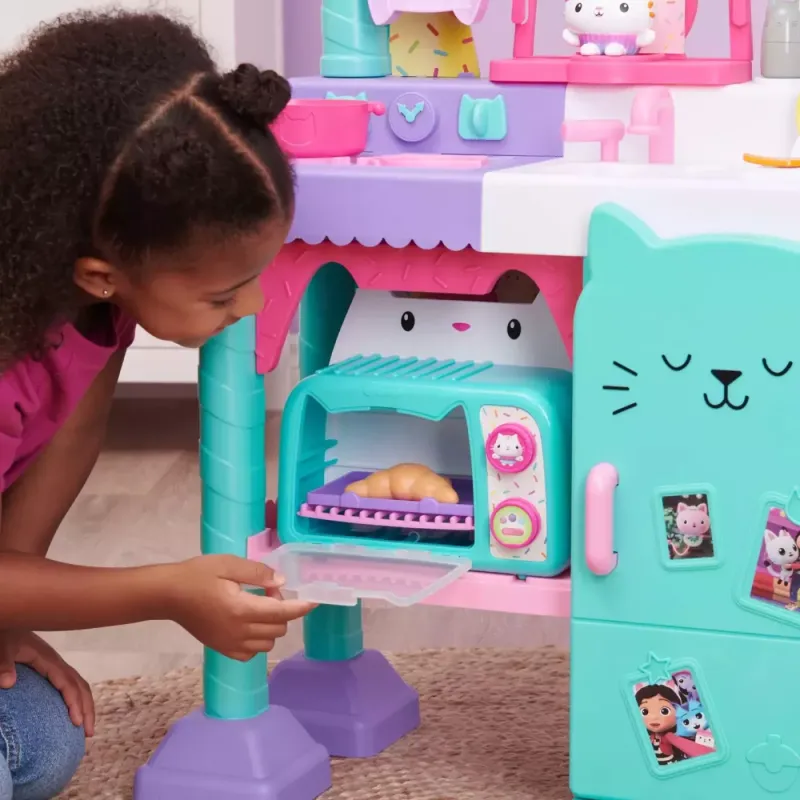 GABBYS DOLLHOUSE CUPTOR PENTRU PRAJITURI