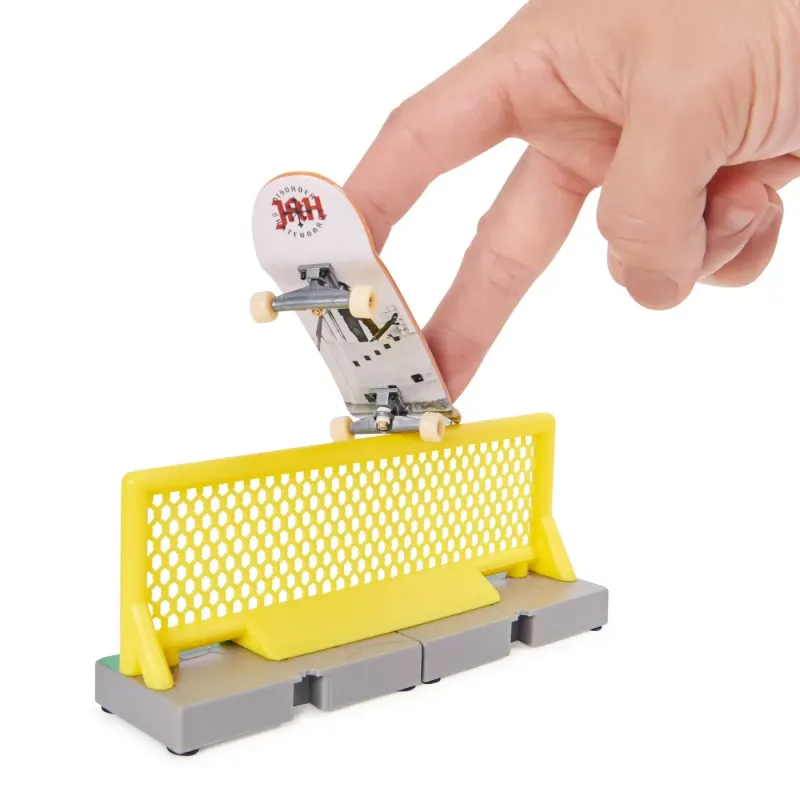 TECH DECK FINGERBOARD PACHET CU OBSTACOL DISORDER