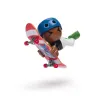 TECH DECH SK8 CREW PACHET 2 SETURI PLACA ȘI FIGURINĂ 9.6CM SAPCA NEAGRA ȘI CASCA ALBASTRA