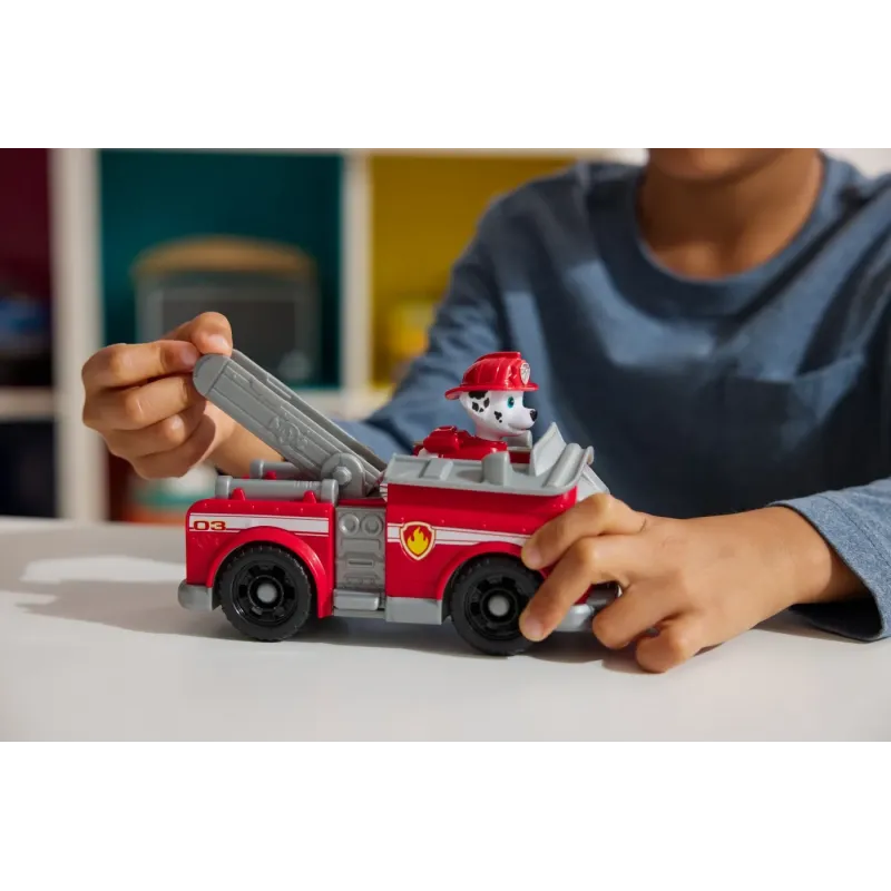 PATRULA CĂȚELUSILOR SET VEHICUL DE BAZA MAȘINĂ DE POMPIERI ȘI FIGURINĂ MARSHALL