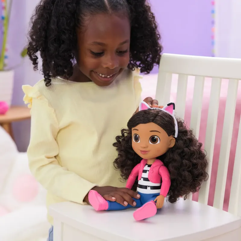 GABBYS DOLLHOUSE PAPUSA GABBY 33CM