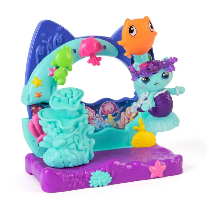 GABBYS DOLLHOUSE FILMUL SET BALCONUL ACVARIU ȘI FIGURINĂ MERCAT CU ACCESORII