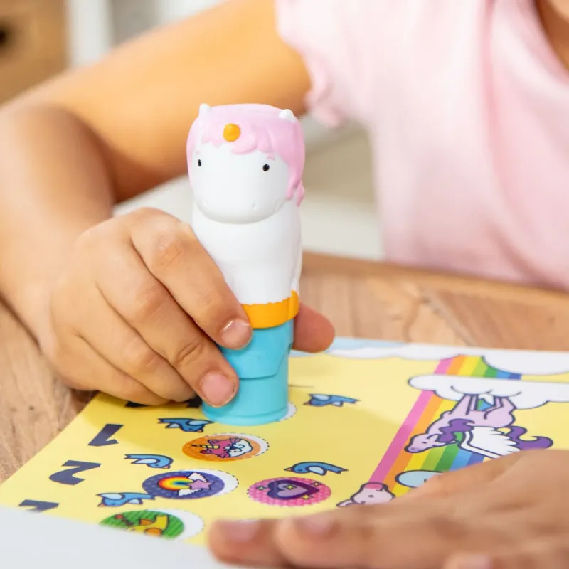 MELISSA AND DOUG SET DE JOACĂ AUTOCOLANTE ȘI STAMPILA REINCARCABILA UNICORN