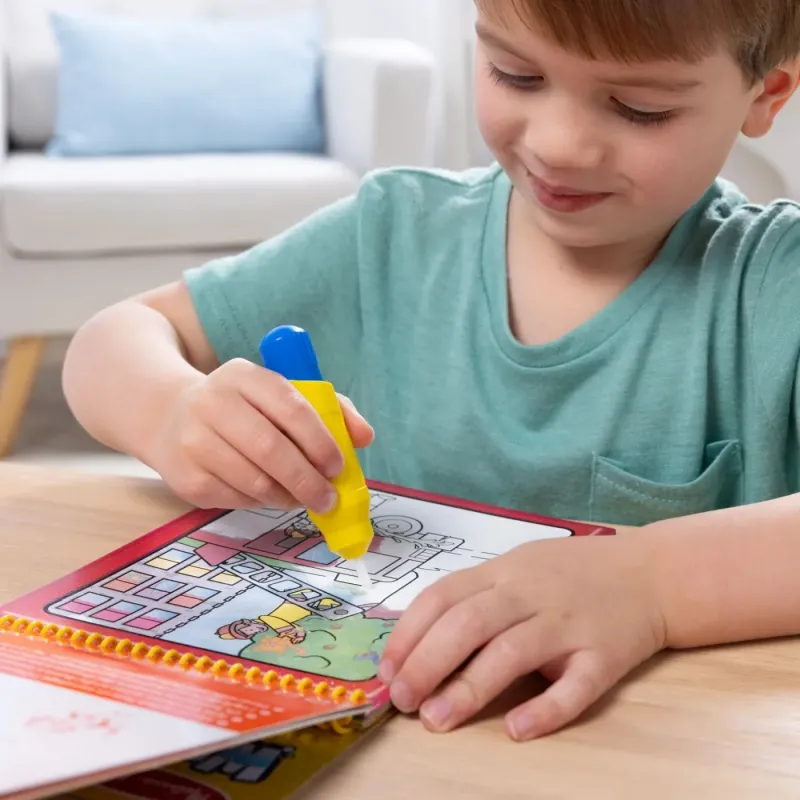 MELISSA AND DOUG CARTE DE COLORAT VEHICULE REUTILIZABILA CU APA WATER WOW