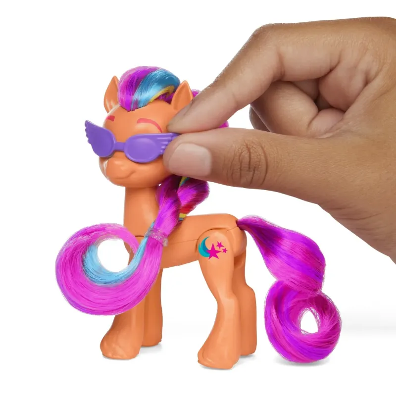 MY LITTLE PONY SUNNY STARSCOUT PE SCOOTER SET FIGURINĂ ȘI 4 ACCESORII