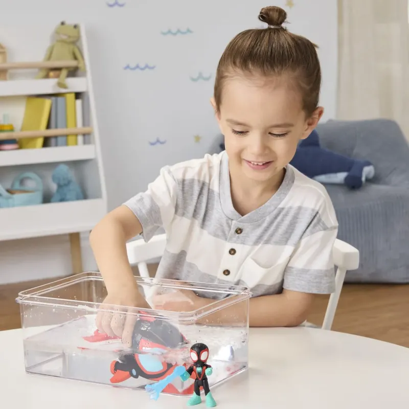 SPIDEY ȘI PRIETENII LUI UIMITORI MARVEL SET FIGURINĂ 7.6CM ȘI SUBMARINUL DELFIN