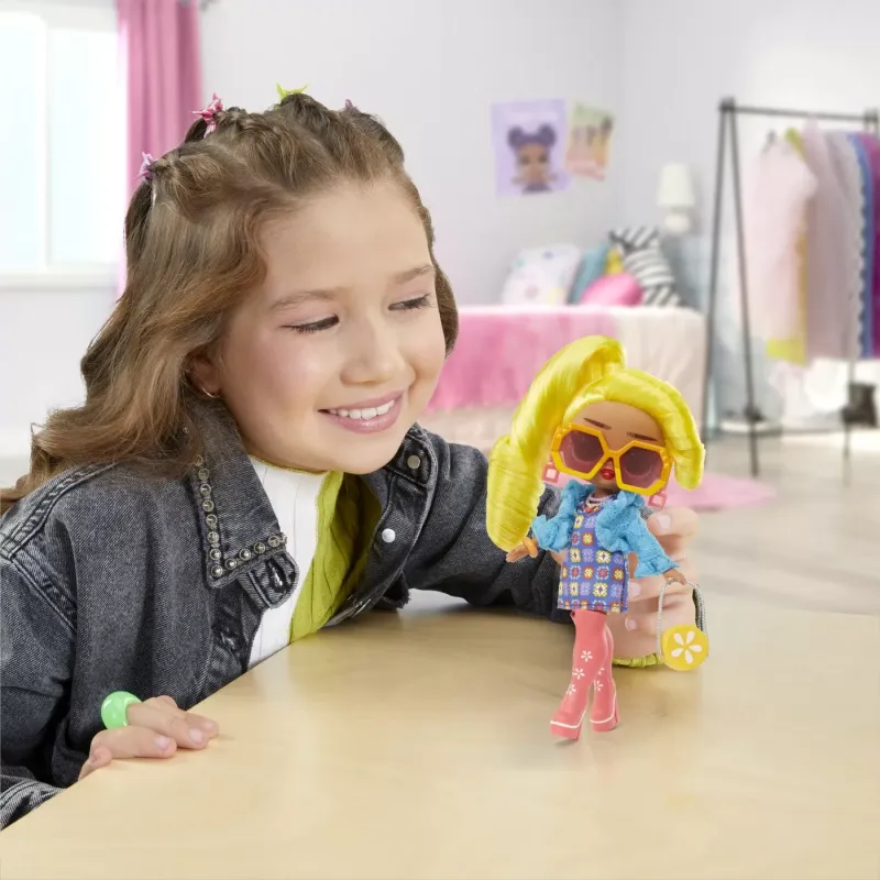 L.O.L. SURPRISE! TWEENS PAPUSA FASHIONISTA HANA GROOVE CU SURPRIZE