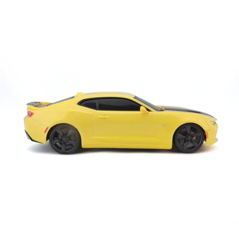 MAISTO MAȘINUȚĂ CU TELECOMANDĂ 2.4GHz CHEVROLET CAMARO SS 2016 SCARA 1 LA 24