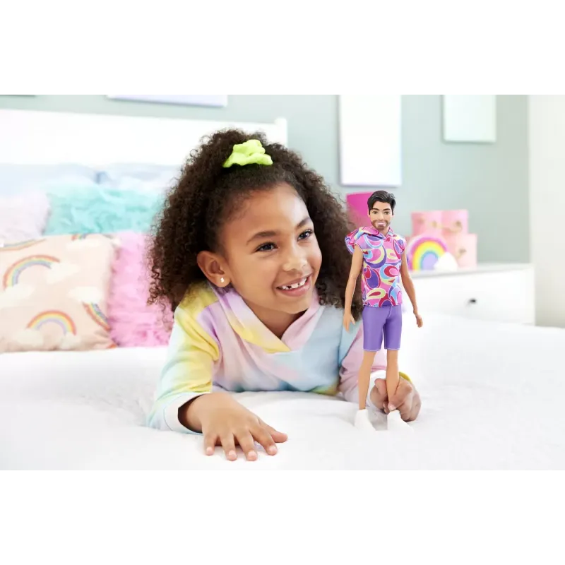 BARBIE PAPUSA BAIAT FASHIONISTAS BRUNET CU BARBA ȘI TRICOU CU GLUGA