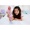 PAPUSA BARBIE FASHIONISTA CU PAR ROZ ȘI PICIOR PROTETIC