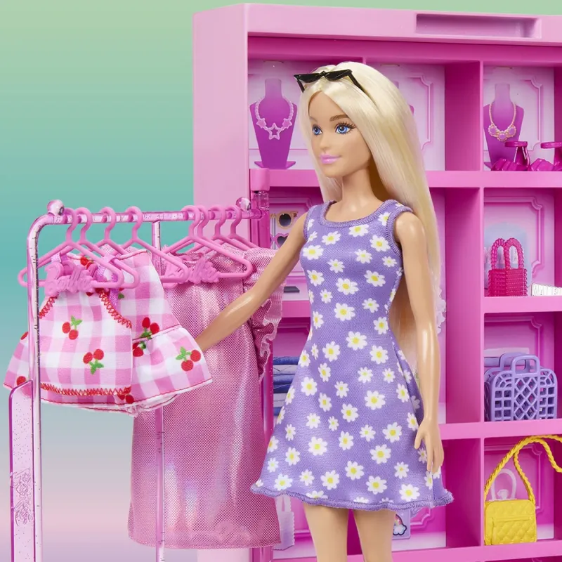 BARBIE DULAPUL DE VIS A LUI BARBIE
