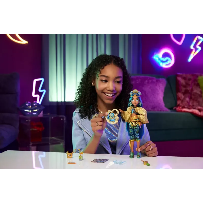MONSTER HIGH PAPUSA CLEO DE NILE