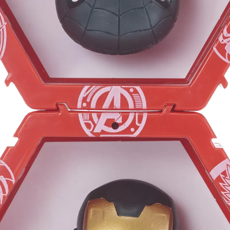 WOW! PODS - MARVEL IRON MAN CU ARMURA NEGRU ȘI AURIU