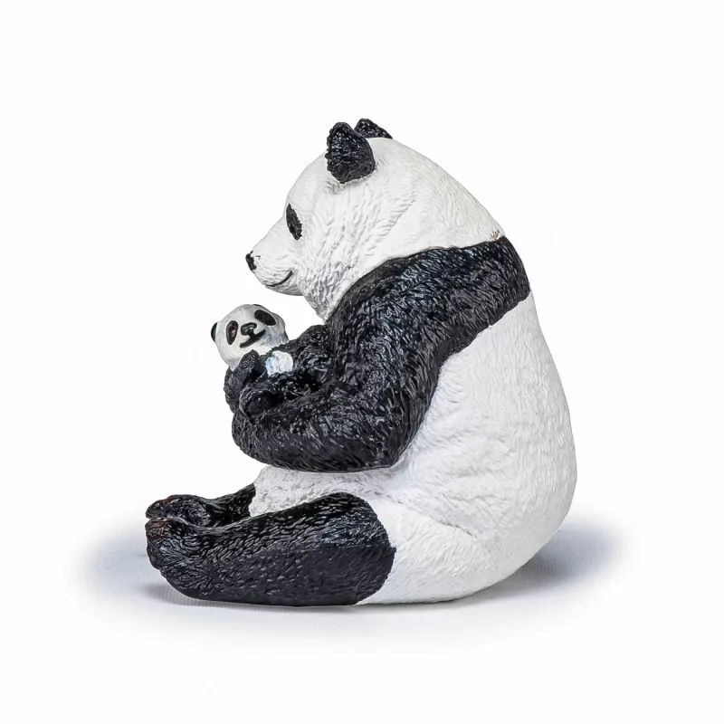 PAPO FIGURINĂ URS PANDA SEZAND CU PUI IN BRATE