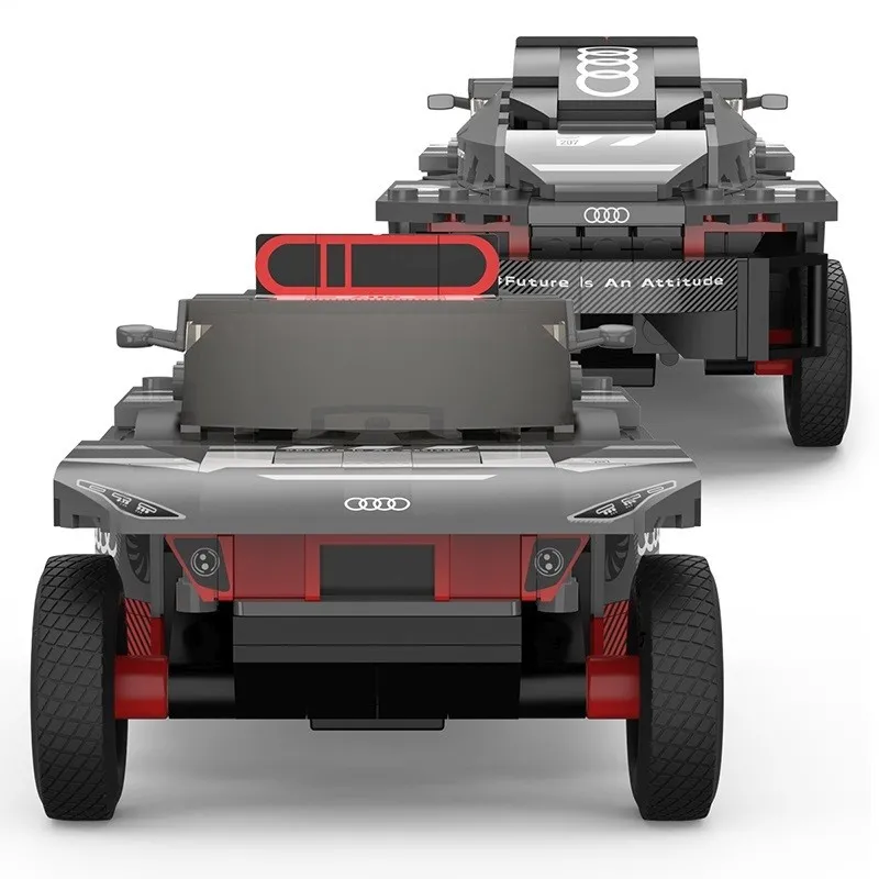 MAȘINUȚĂ CONSTRUIBILA AUDI RS Q E TRON SCARA 1 LA 30