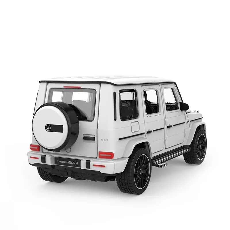 Machetă auto Rastar - MERCEDES BENZ G63 AMG Alb [1:32]