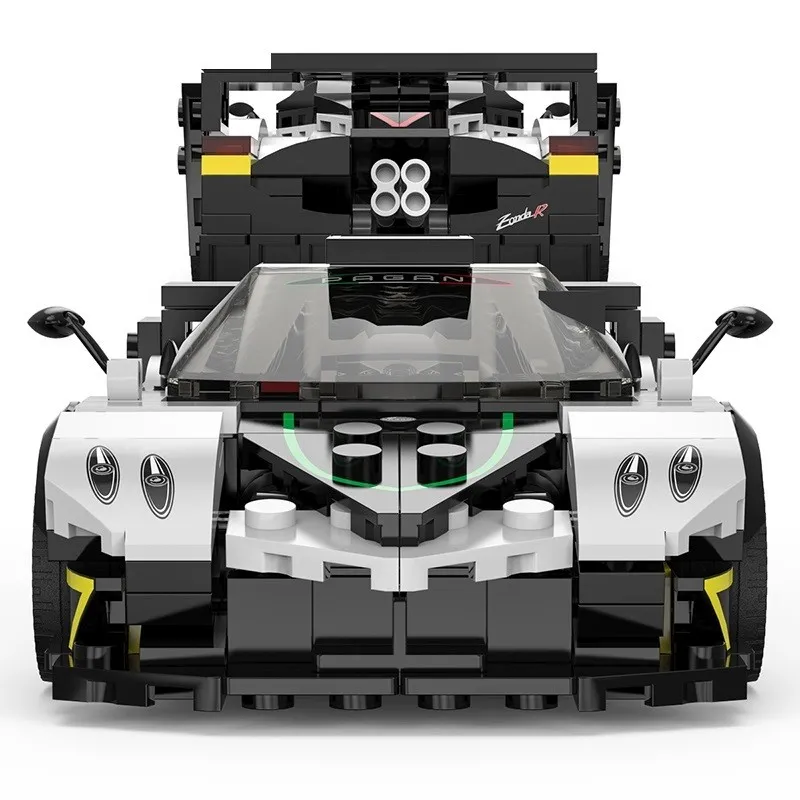 MAȘINUȚĂ CONSTRUIBILA PAGANI ZONDA R SCARA 1 LA 28