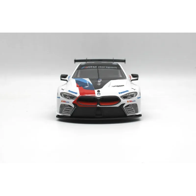MAȘINUȚĂ CONSTRUIBILA CU TELECOMANDĂ BMW M8 GTE SCARA 1 LA 18