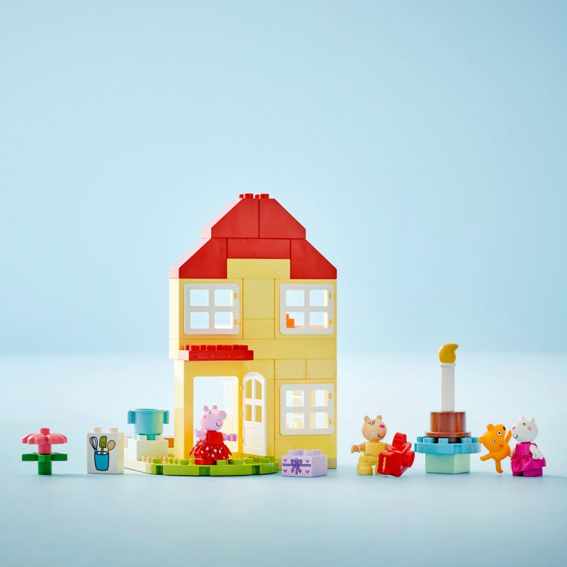 LEGO DUPLO - Purcelusa Peppa si casa aniversara - 10433