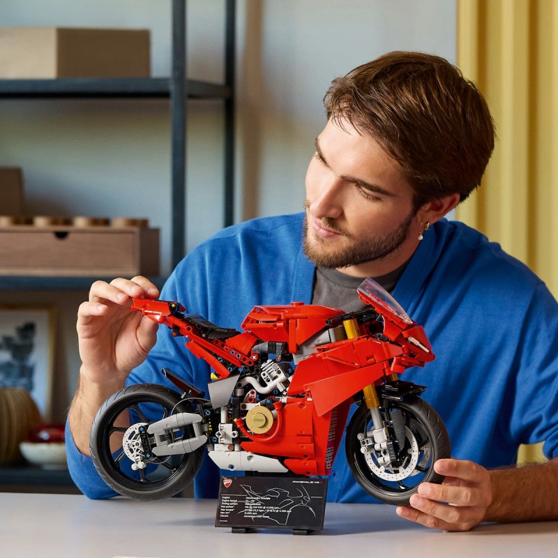 LEGO Technic - Motocicleta Ducati Panigale V4 S - 42202