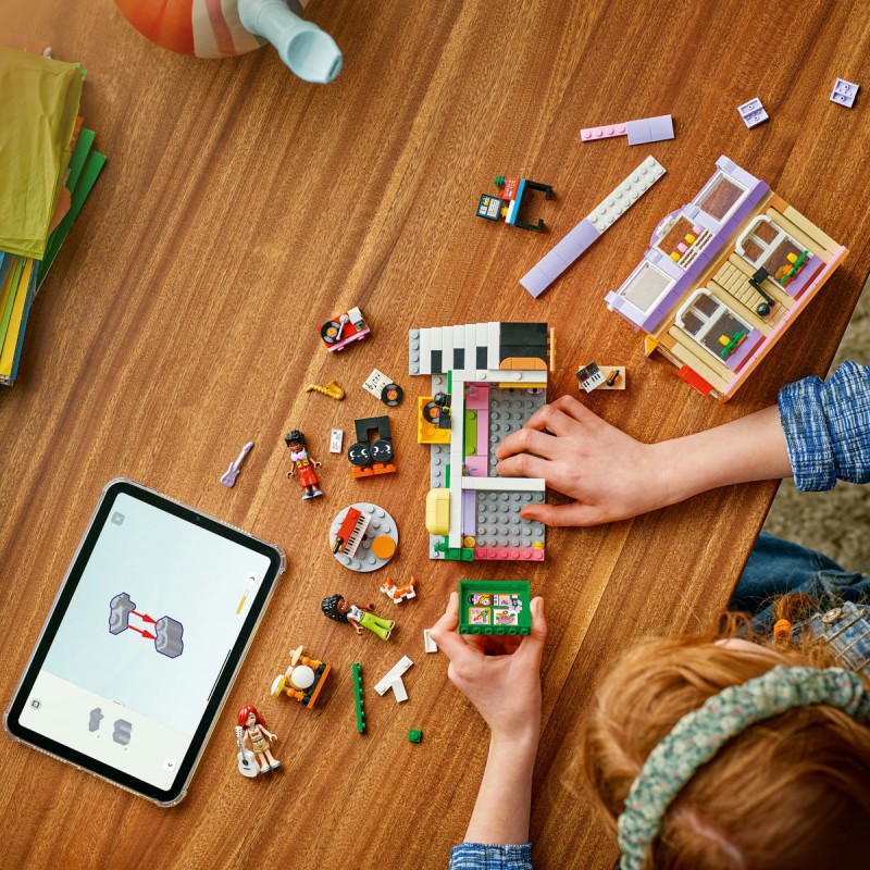 LEGO Friends - Magazin de muzica si apartament - 42653