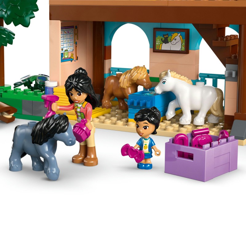LEGO Friends - Fermă şi grajd pentru ponei - 42654