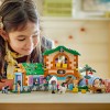 LEGO Friends - Fermă şi grajd pentru ponei - 42654