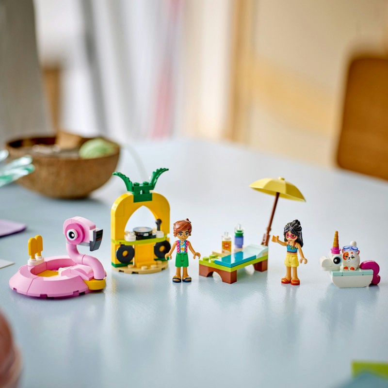 LEGO Friends - Petrecere la piscina cu unicornul si flamingo - 42658