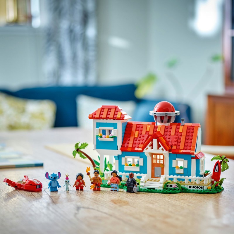 LEGO Disney - Casa de pe plaja a lui Lilo si Stitch - 43268