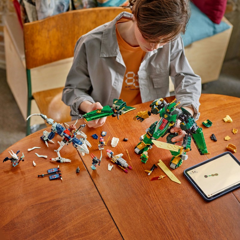 LEGO Ninjago - Robotul-avion cu reacţie al lui Lloyd - 71845