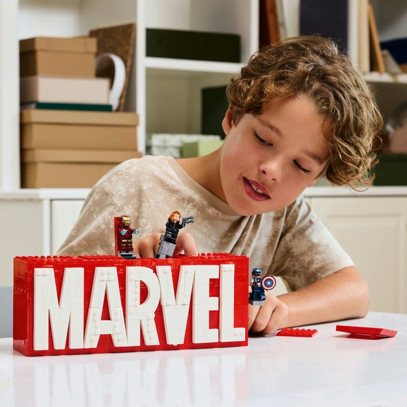 LEGO Marvel Super Heroes - Sigla si minifigurine MARVEL - 76313