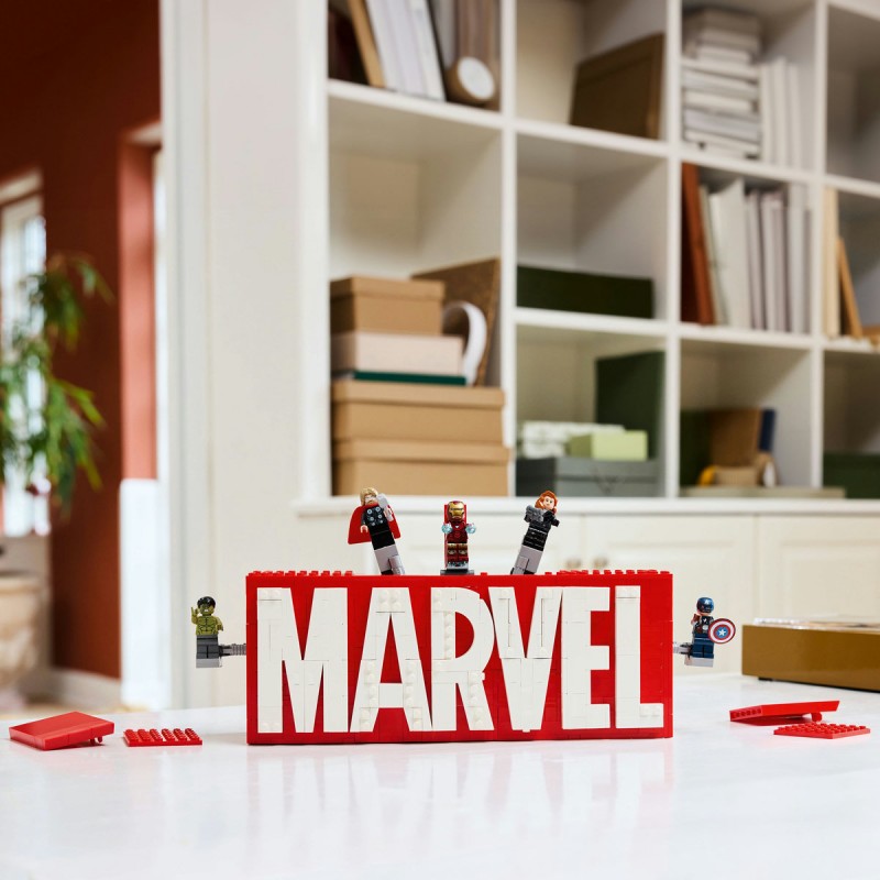 LEGO Marvel Super Heroes - Sigla si minifigurine MARVEL - 76313
